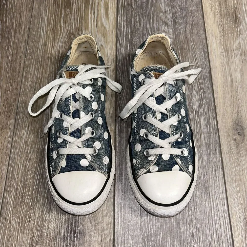 Converse previously owned